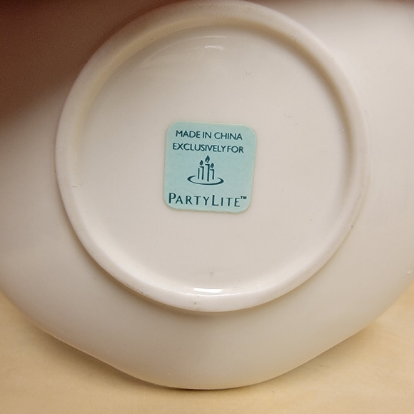 PartyLite Tea for Two Teapot Tealight Holder + Two Matching Cups & Saucers - Picture 6 of 6